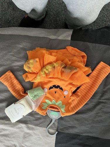 New months baby - 3,